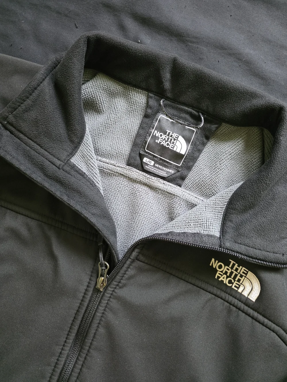 The North Face Men's Black Performance Zip Up Windstopper Softshell Jacket Coat